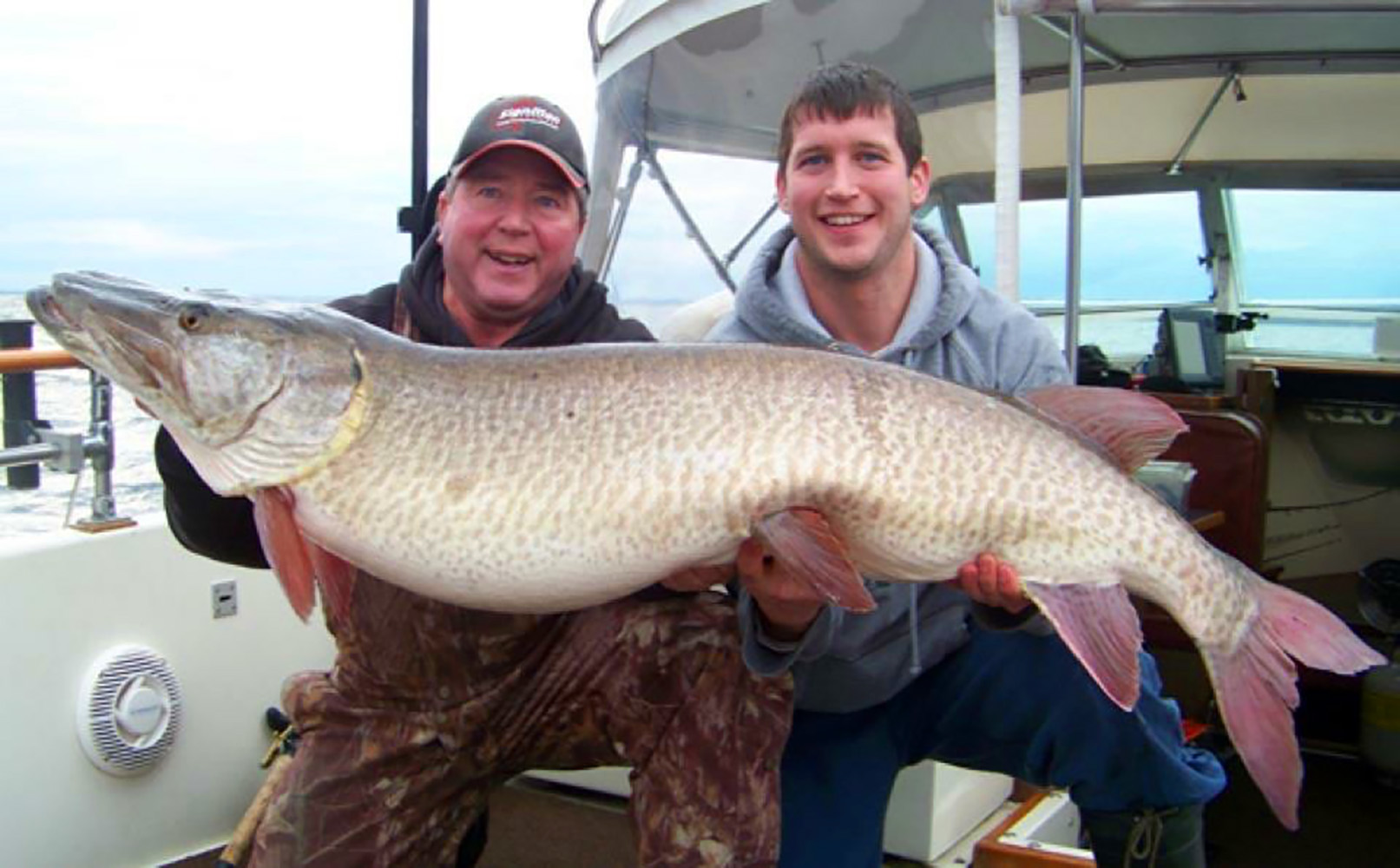 K2 Coolers Help Marine Research Team - Ice Shelters, Muskie Fishing, Hydraulic Steering